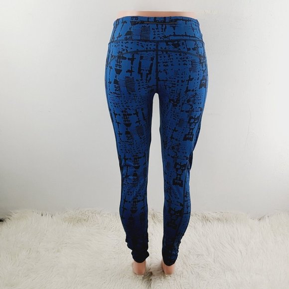 CAbi 963 Women's Blue Black Skinny Cool Down Pull On Yoga Tech Leggings Size L - Picture 3 of 6